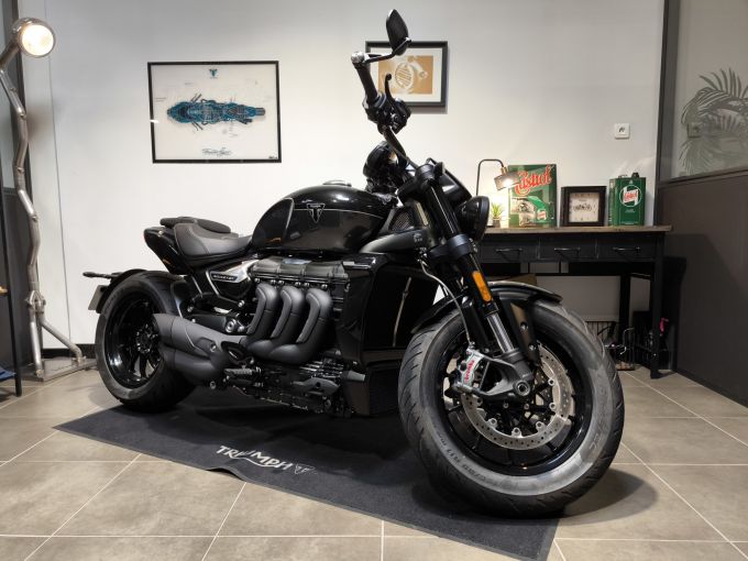 TRIUMPH ROCKET 3 R STORM 4