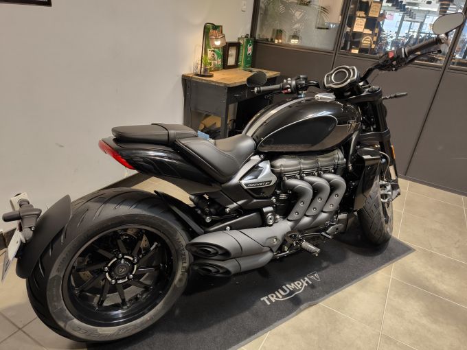 TRIUMPH ROCKET 3 R STORM 4