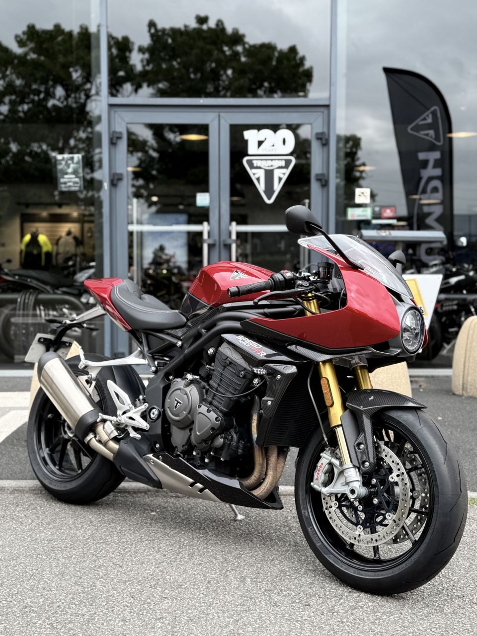 TRIUMPH SPEED TRIPLE 1200 RR 4