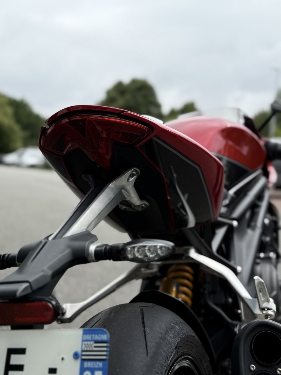 TRIUMPH SPEED TRIPLE 1200 RR 4