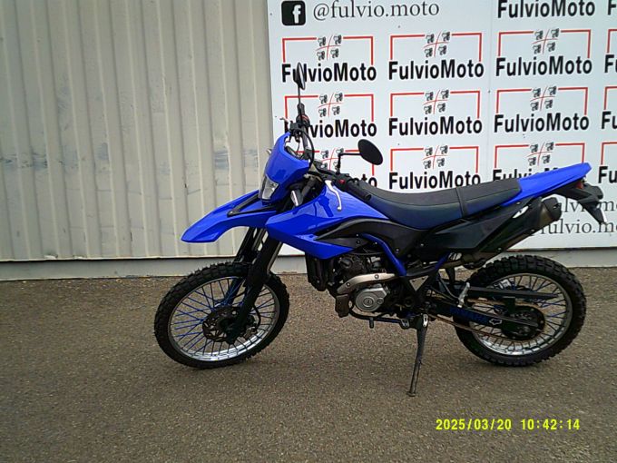 YAMAHA WR125R 4
