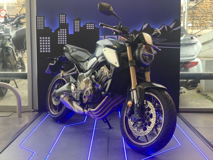 HONDA CB650R Neo Sports Café 4