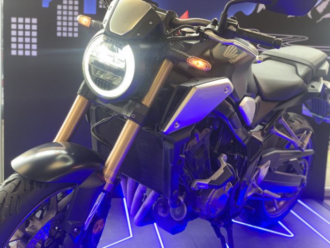 HONDA CB650R Neo Sports Café 4