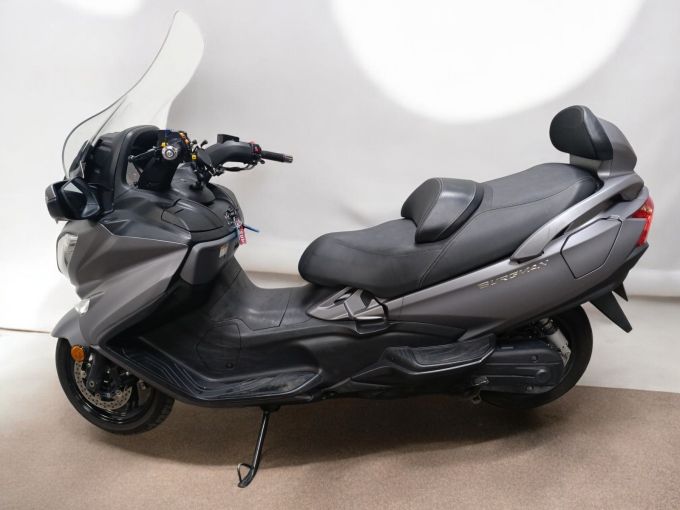 SUZUKI BURGMAN 650 4