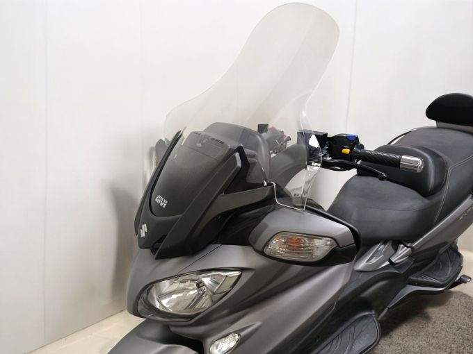 SUZUKI BURGMAN 650 4