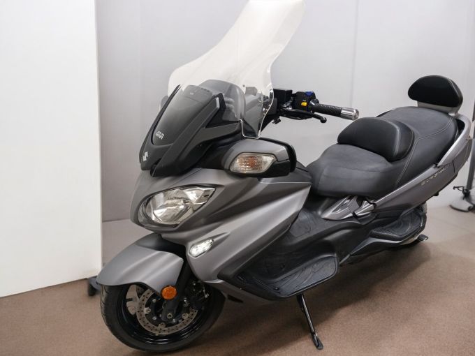SUZUKI BURGMAN 650 4