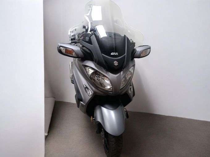 SUZUKI BURGMAN 650 4