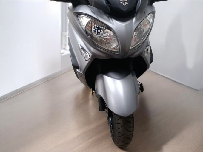 SUZUKI BURGMAN 650 4