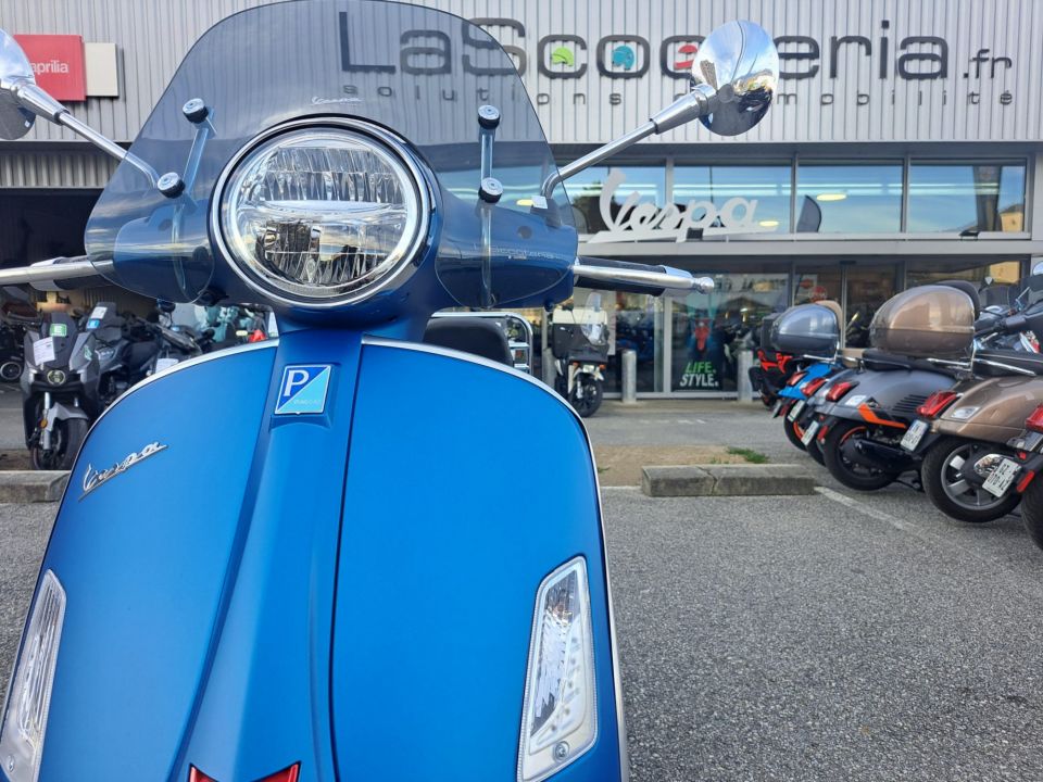 VESPA GTS 300 4
