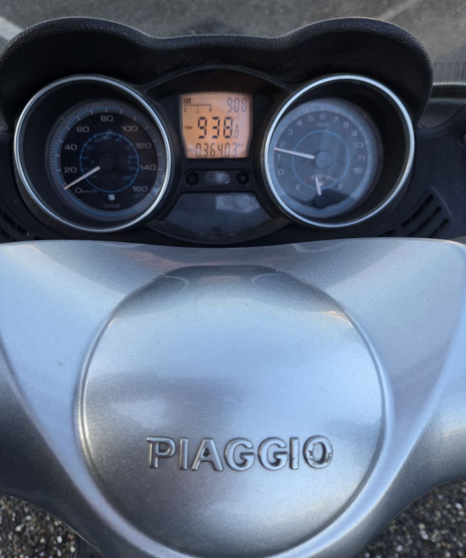 PIAGGIO 125 X-EVO 4