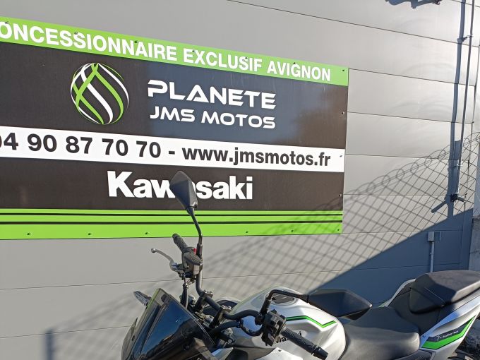 KAWASAKI Z7 HYBRIDE HEV ( Z 7 )  0 kms NEUF IMMATRICULE . A SAISIR 4