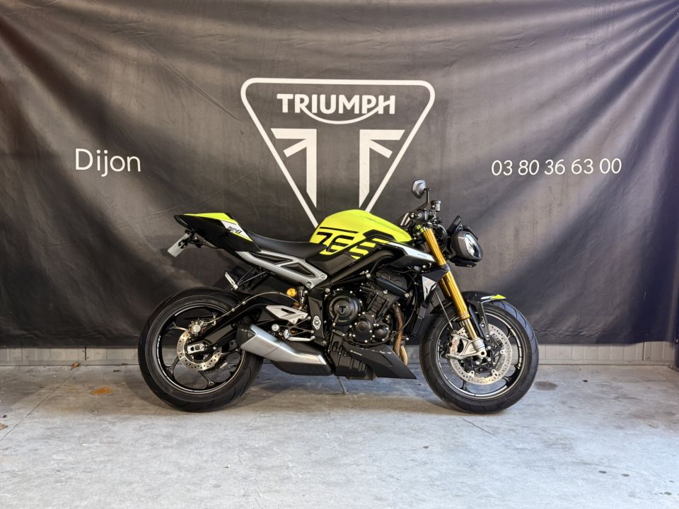 TRIUMPH STREET TRIPLE 765 RS 4