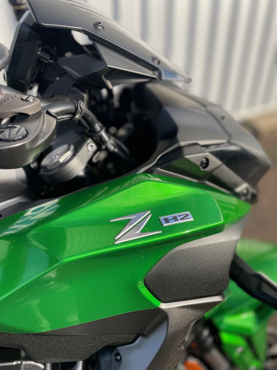 KAWASAKI ZH2 4