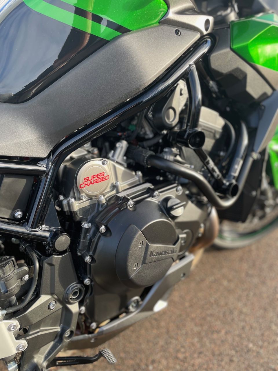 KAWASAKI ZH2 4