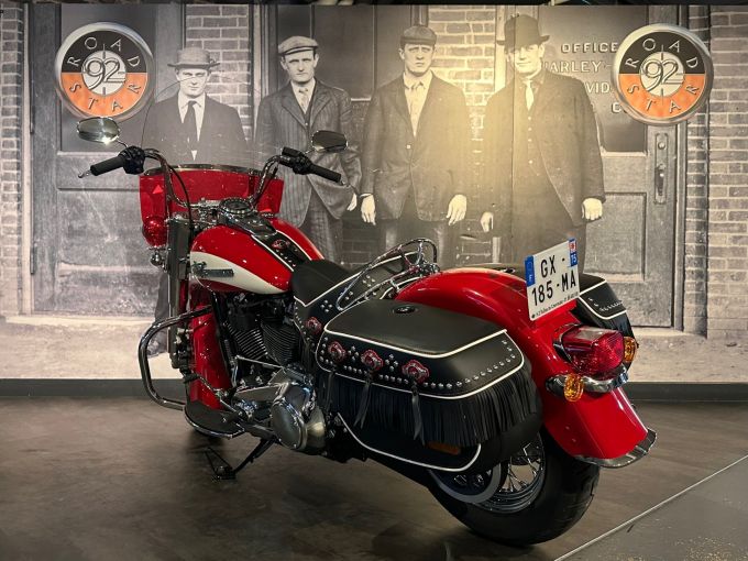 HARLEY-DAVIDSON HYDRA-GLIDE REVIVAL 1868 4