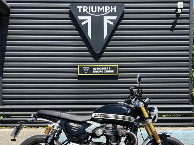TRIUMPH SPEED TWIN 1200 4