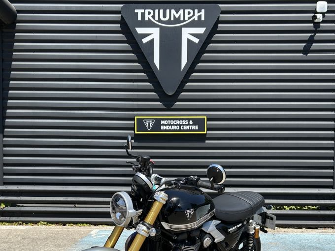 TRIUMPH SPEED TWIN 1200 4