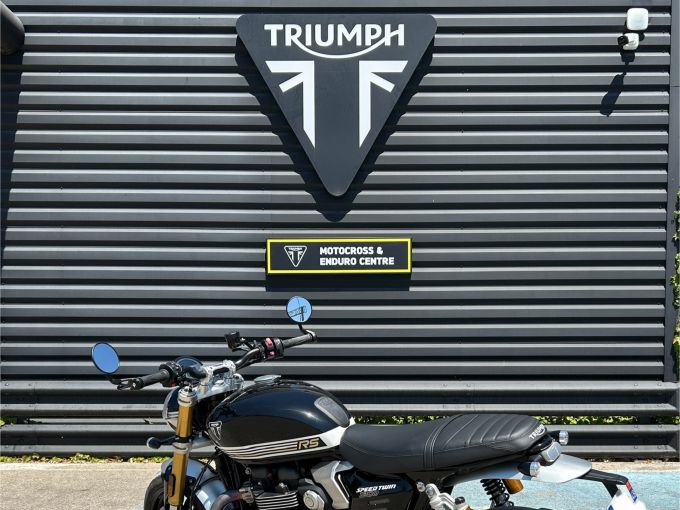 TRIUMPH SPEED TWIN 1200 4