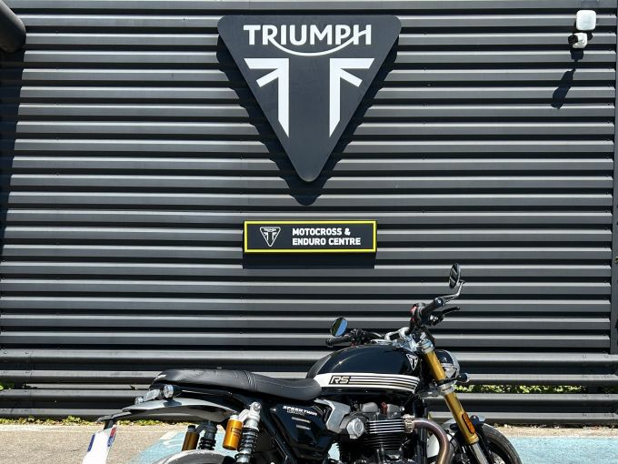 TRIUMPH SPEED TWIN 1200 4