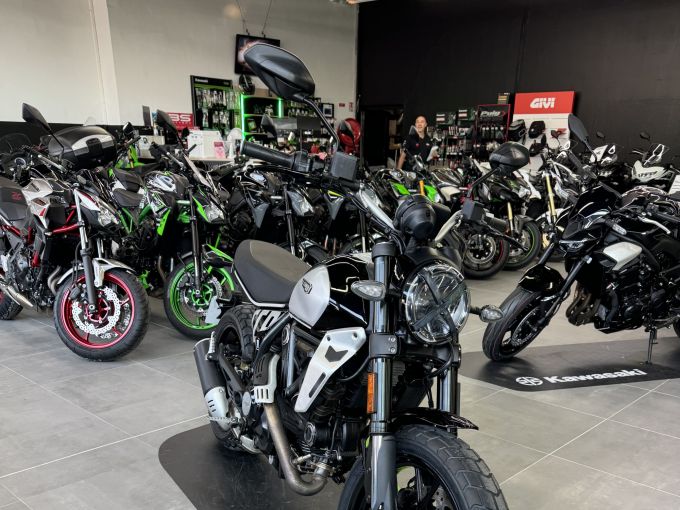 DUCATI SCRAMBLER 4