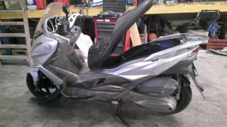 KAWASAKI J300 - 2015