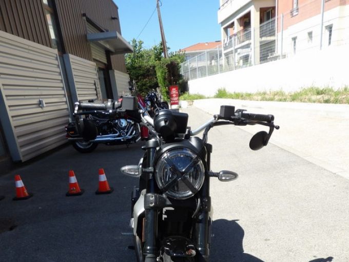 DUCATI SCRAMBLER 4