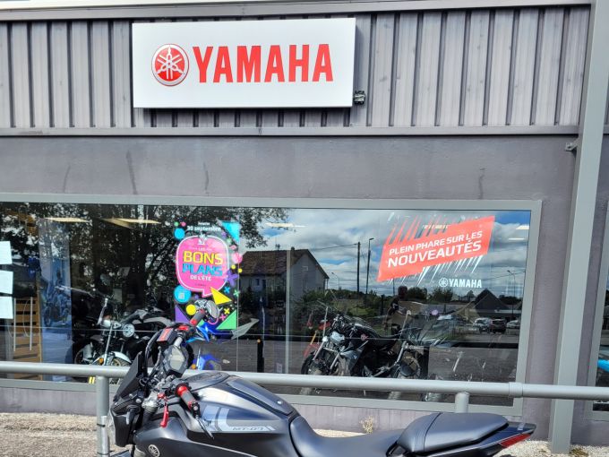 YAMAHA MT-07 (47.5CV) 4