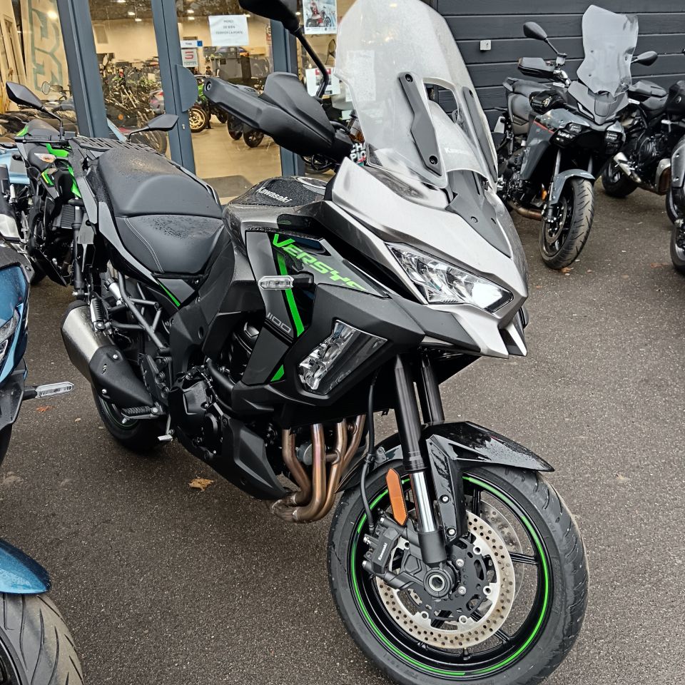 KAWASAKI Versys 1100 4