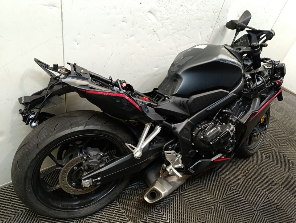 HONDA CBR 650  R 4