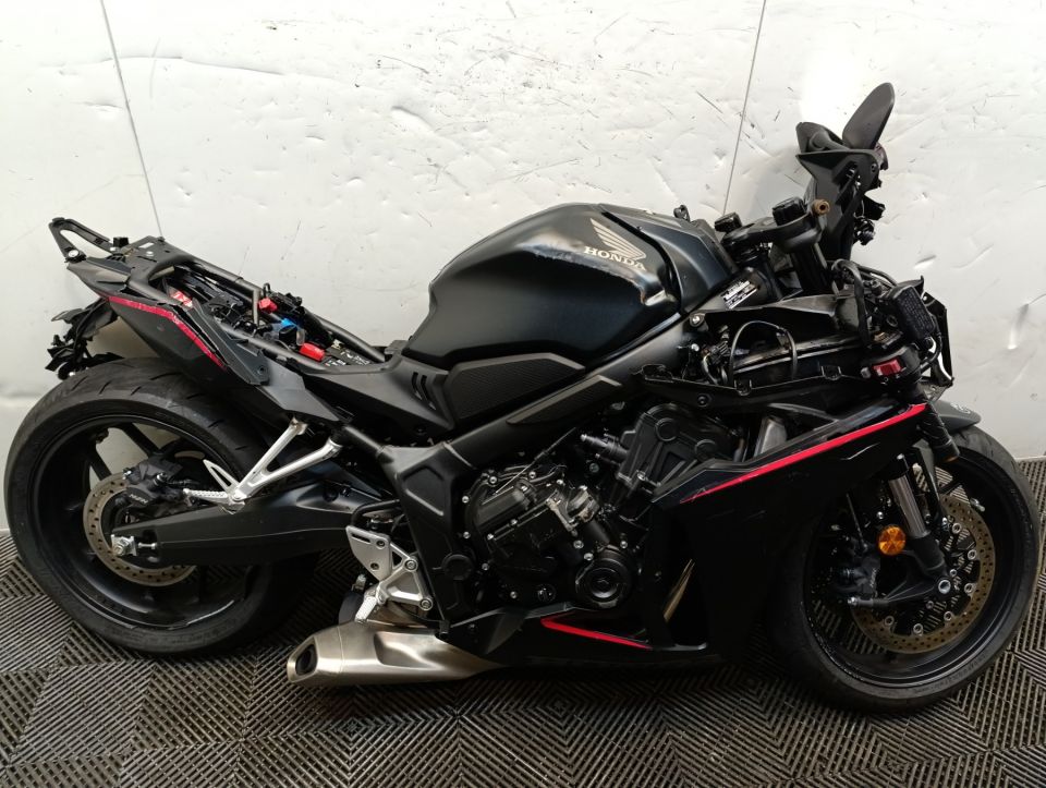 HONDA CBR 650  R 4