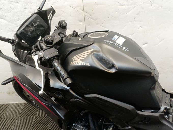 HONDA CBR 650  R 4