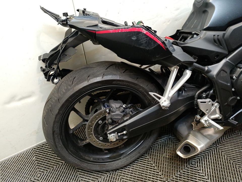 HONDA CBR 650  R 4