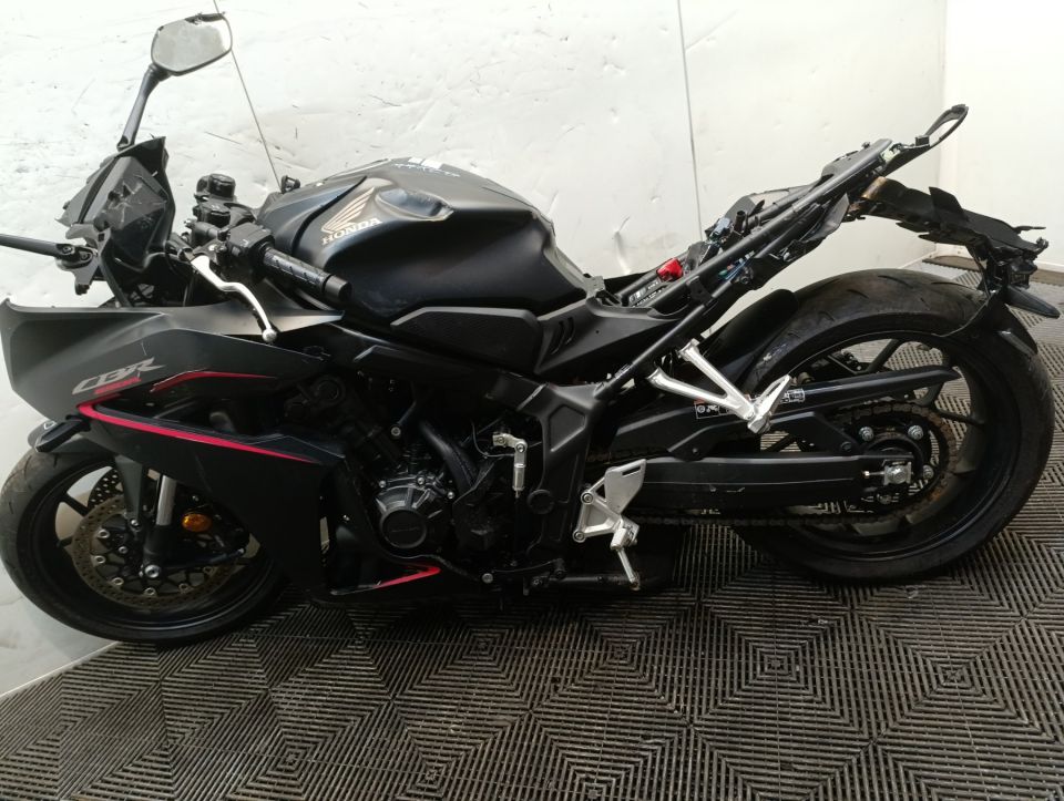 HONDA CBR 650  R 4