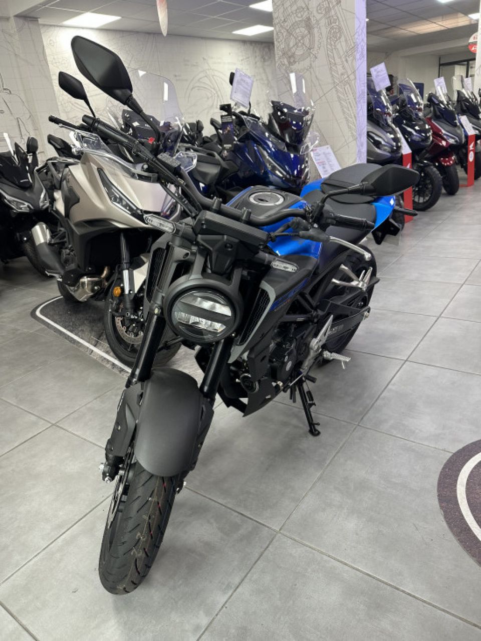 HONDA CB125R CB 125 R 4