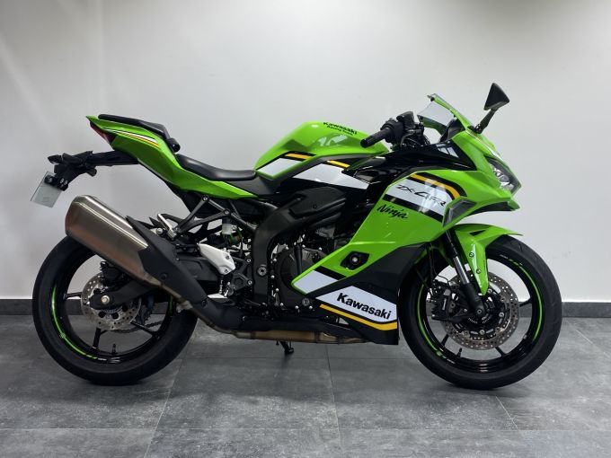KAWASAKI ZXR-4 4