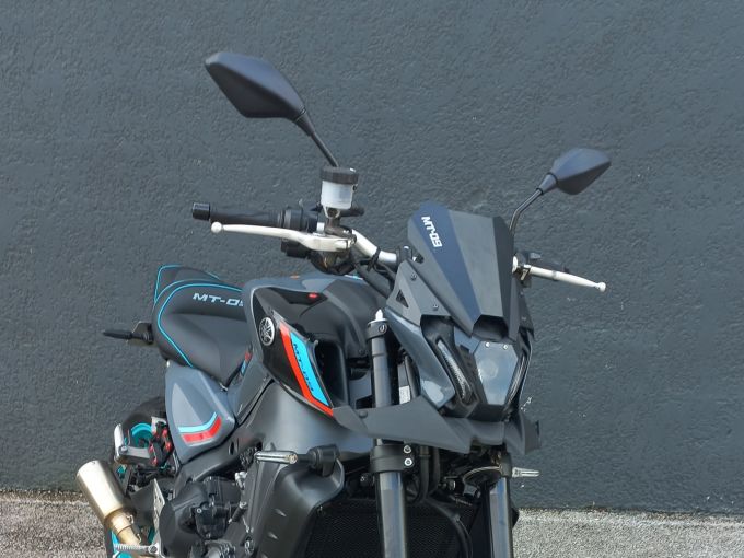 YAMAHA MT-09 4