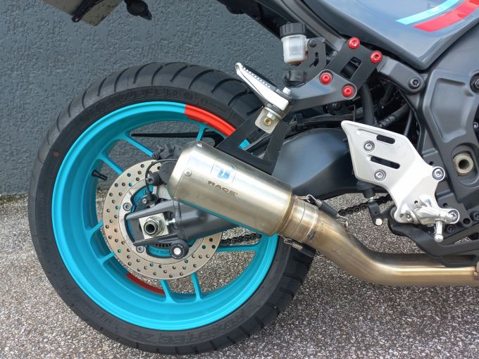 YAMAHA MT-09 4