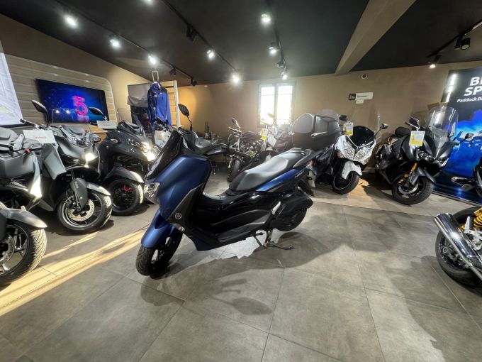 YAMAHA NMAX 125 4