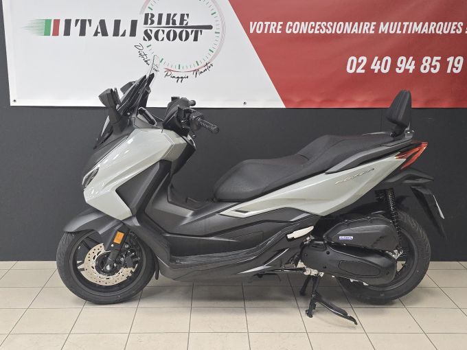 HONDA NSS FORZA  125AD 4