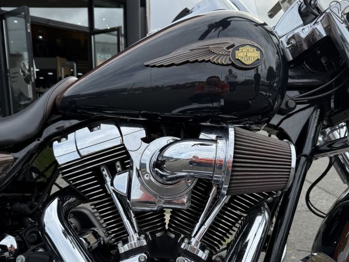 HARLEY-DAVIDSON TOURING ROAD KING 1690 4