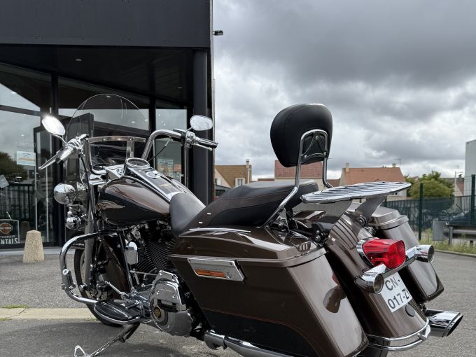 HARLEY-DAVIDSON TOURING ROAD KING 1690 4