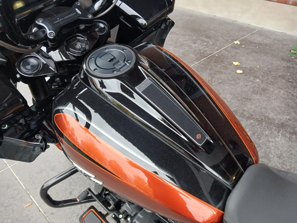 HARLEY-DAVIDSON TOURING ROAD GLIDE 1977 CVO 4