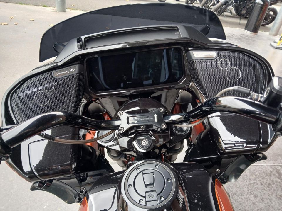 HARLEY-DAVIDSON TOURING ROAD GLIDE 1977 CVO 4