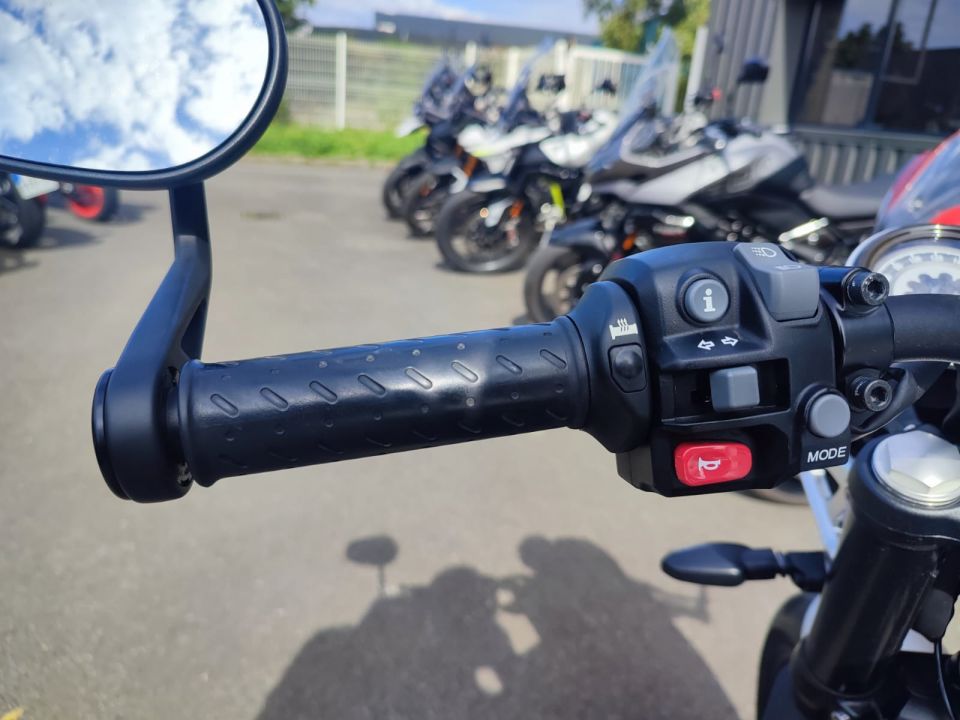 TRIUMPH SPEED TWIN 1200 4