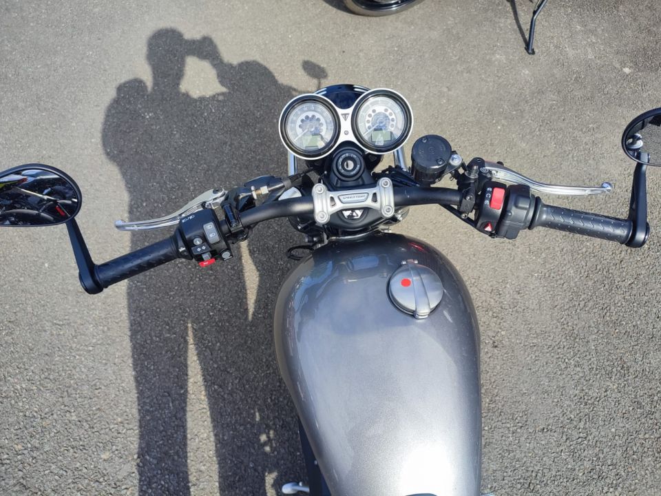 TRIUMPH SPEED TWIN 1200 4
