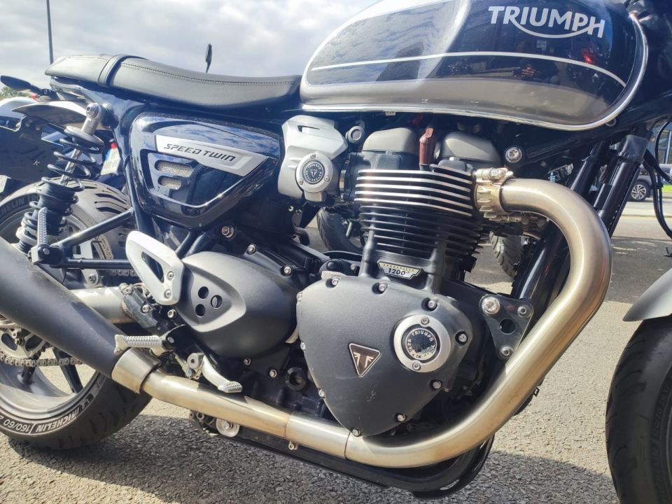 TRIUMPH SPEED TWIN 1200 4
