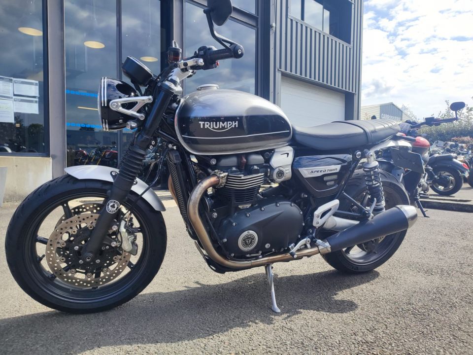 TRIUMPH SPEED TWIN 1200 4