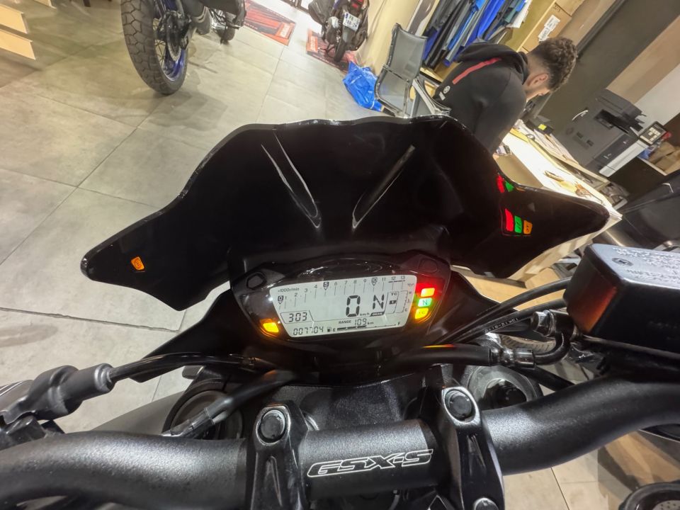 SUZUKI GSX-S 750 4