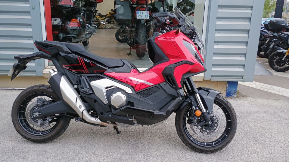 HONDA X-ADV 4