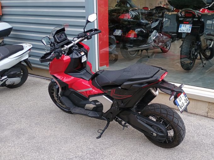 HONDA X-ADV 4